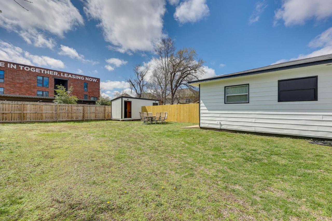 Home Grassy Yard, Walk To Bentonville Square エクステリア 写真